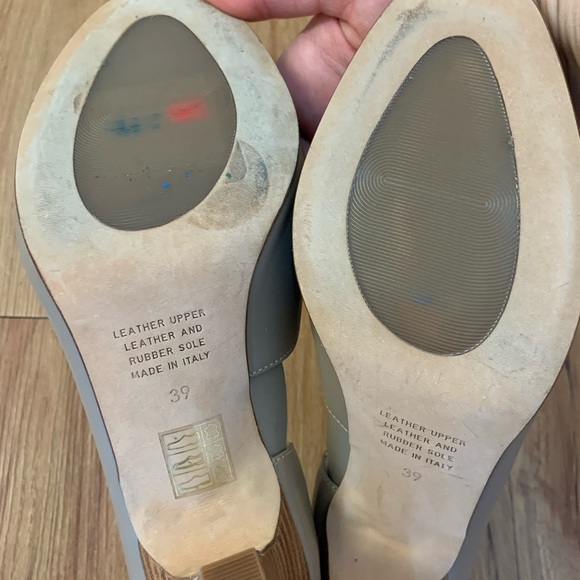 Anyi Lu Peep Open Toe Beige Leather Heels - Picture 3 of 7